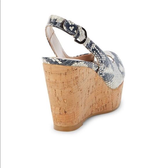Stuart Weitzman NWOT Jean Snake-Embossed Leather Slingback Sandals size 9 - Picture 3 of 14